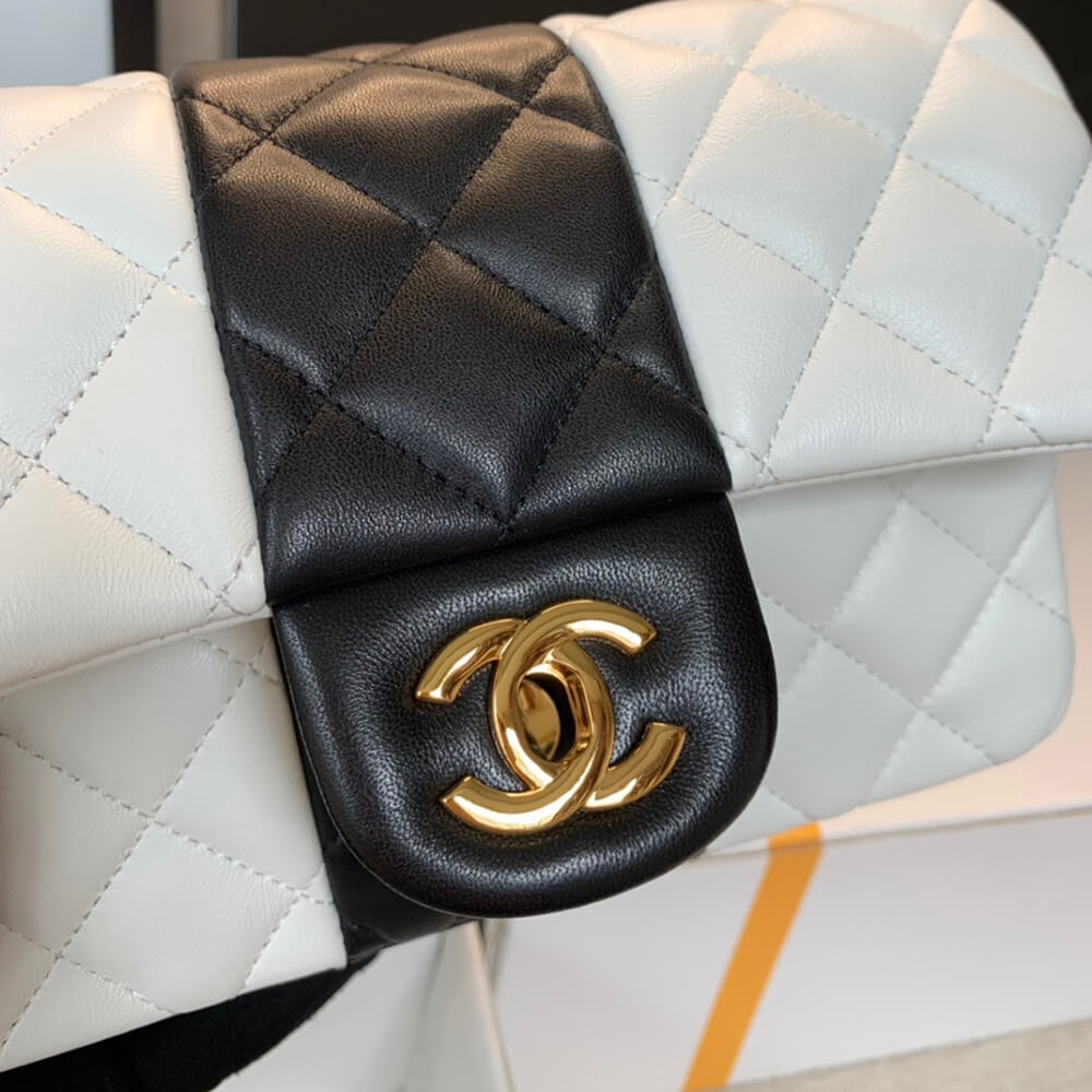 CHANEL MINI FLAP BAG A69900