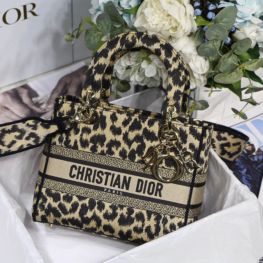 DIOR MEDIUM LADY D-LITE BAG 