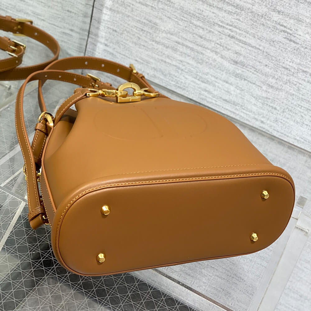 Medium C’est Dior Bag M2271