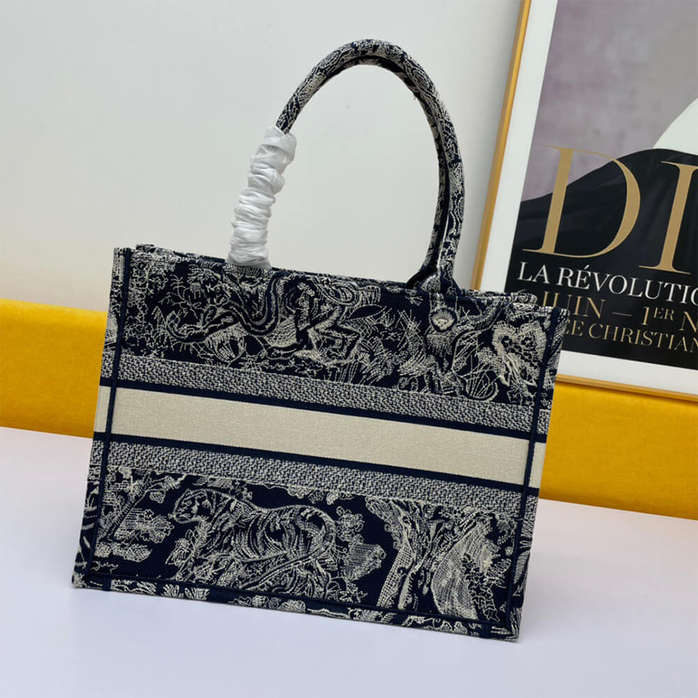 SMALL DIORAMOUR DIOR BOOK TOTE M1296ZRGO_M928