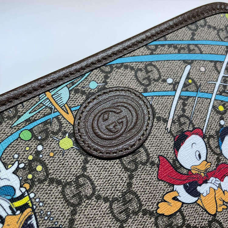 Disney x Gucci Donald Duck Cosmetic Case 647929 2O4AT 8679