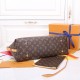 LV CarryAll MM M46197