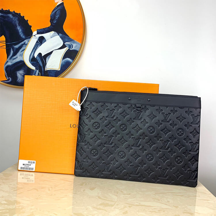 LV Discovery Pochette M62903