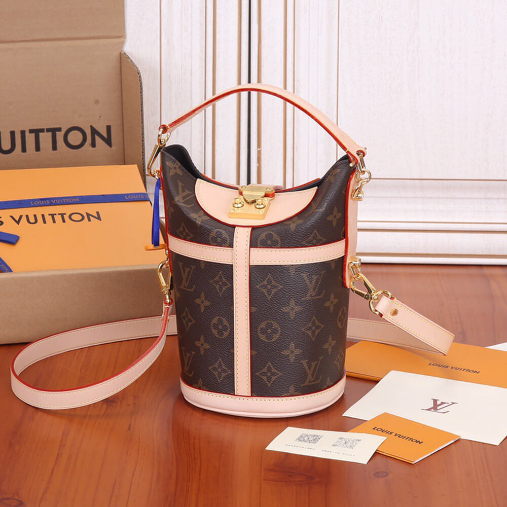 LV Duffle Bag M43587