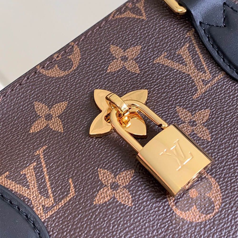 LV FLOWER TOTE M43550