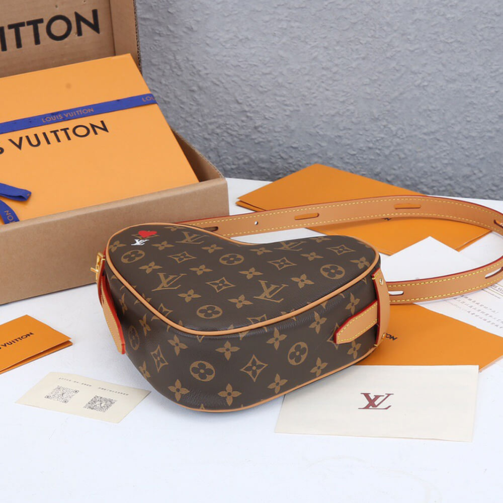 LV Game On Coeur M57456