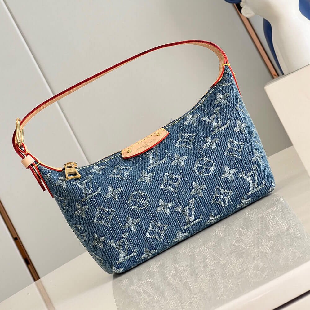 LV Hills Pochette M82949