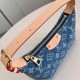 LV Hills Pochette M82949