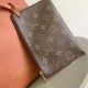 LV Low Key Hobo MM M24974