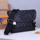 LV Messenger PM Voyager Bag M40511