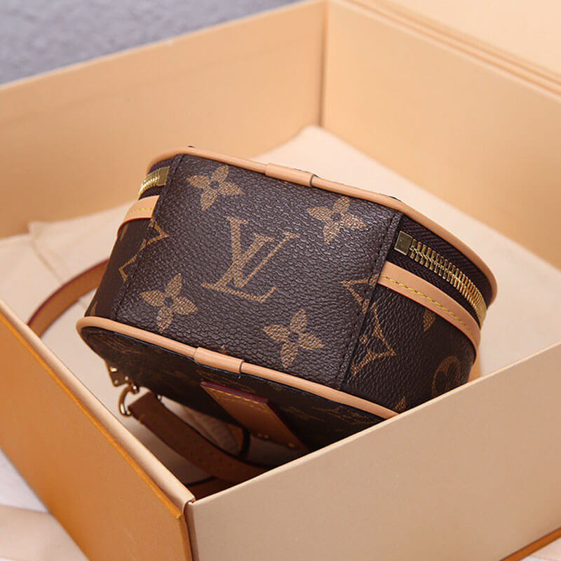 LV Mini Boite Chapeau Bag M44699