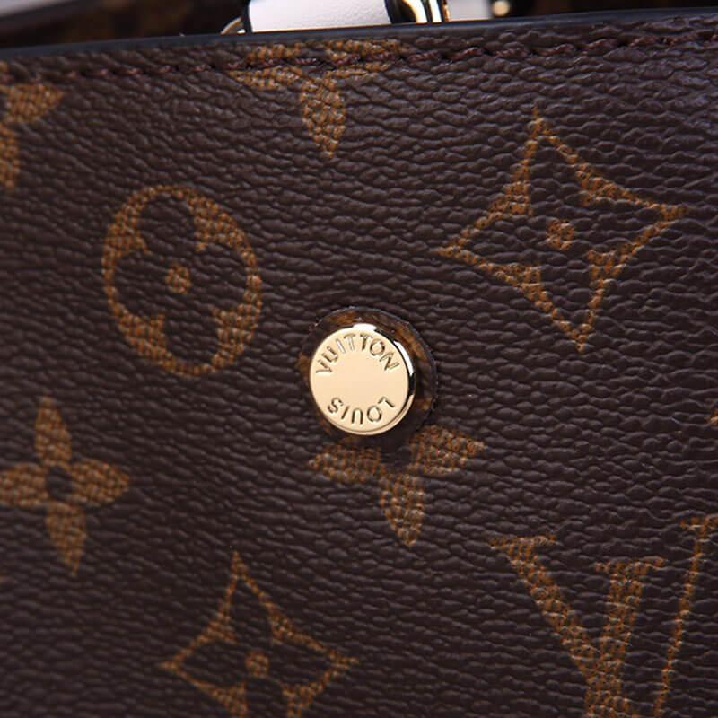 LV Montaigne BB Handbag M45311