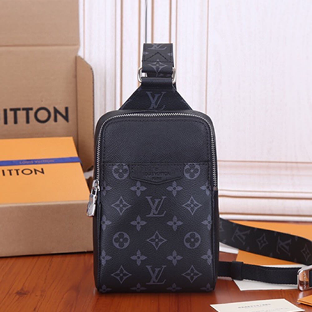 LV OUTDOOR SLINGBAG M30741