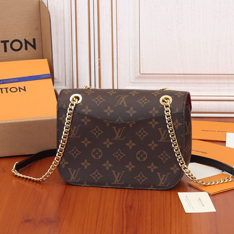 LV Passy Handbag M45592