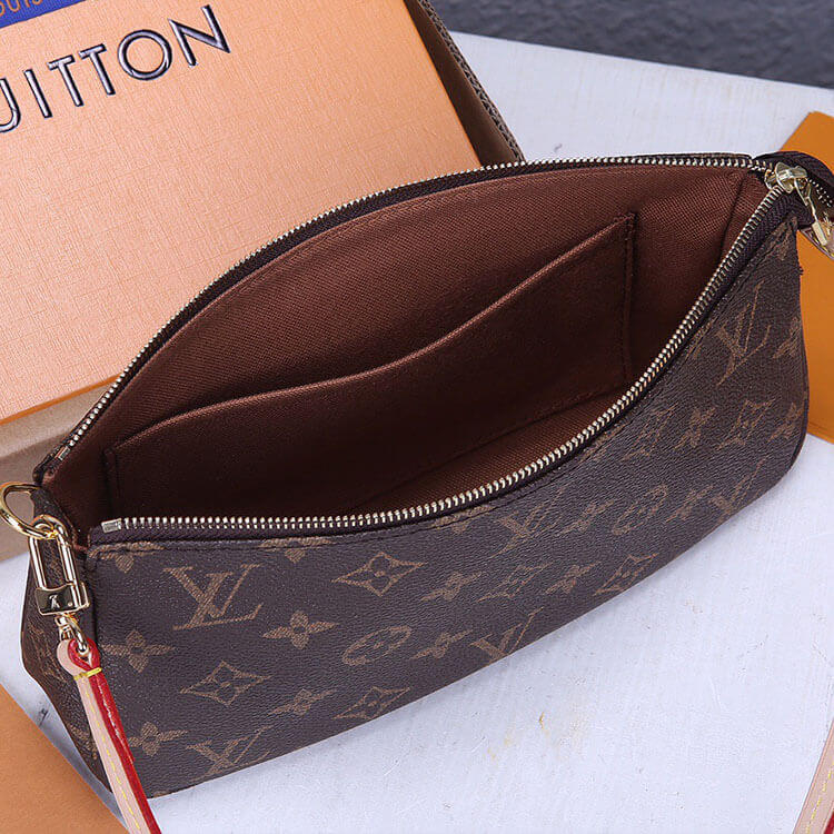 LV Pochette Accessoires M40712