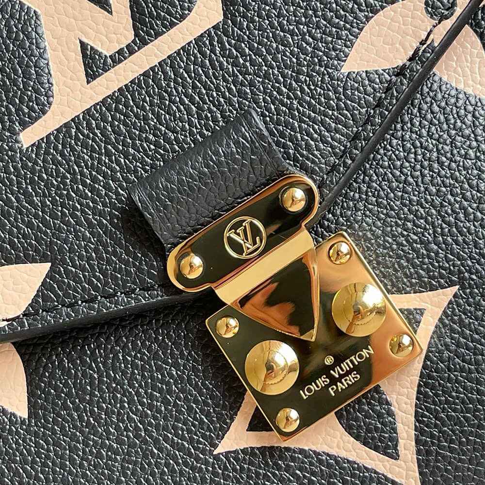 LV Pochette Métis M45773