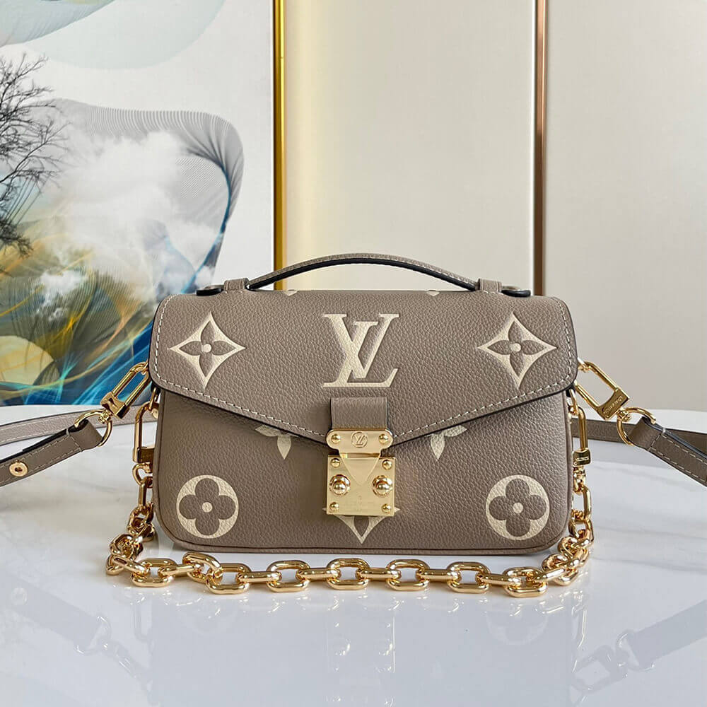 LV Pochette Métis East West M23081