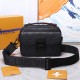 LV S LOCK MESSENGER M58489