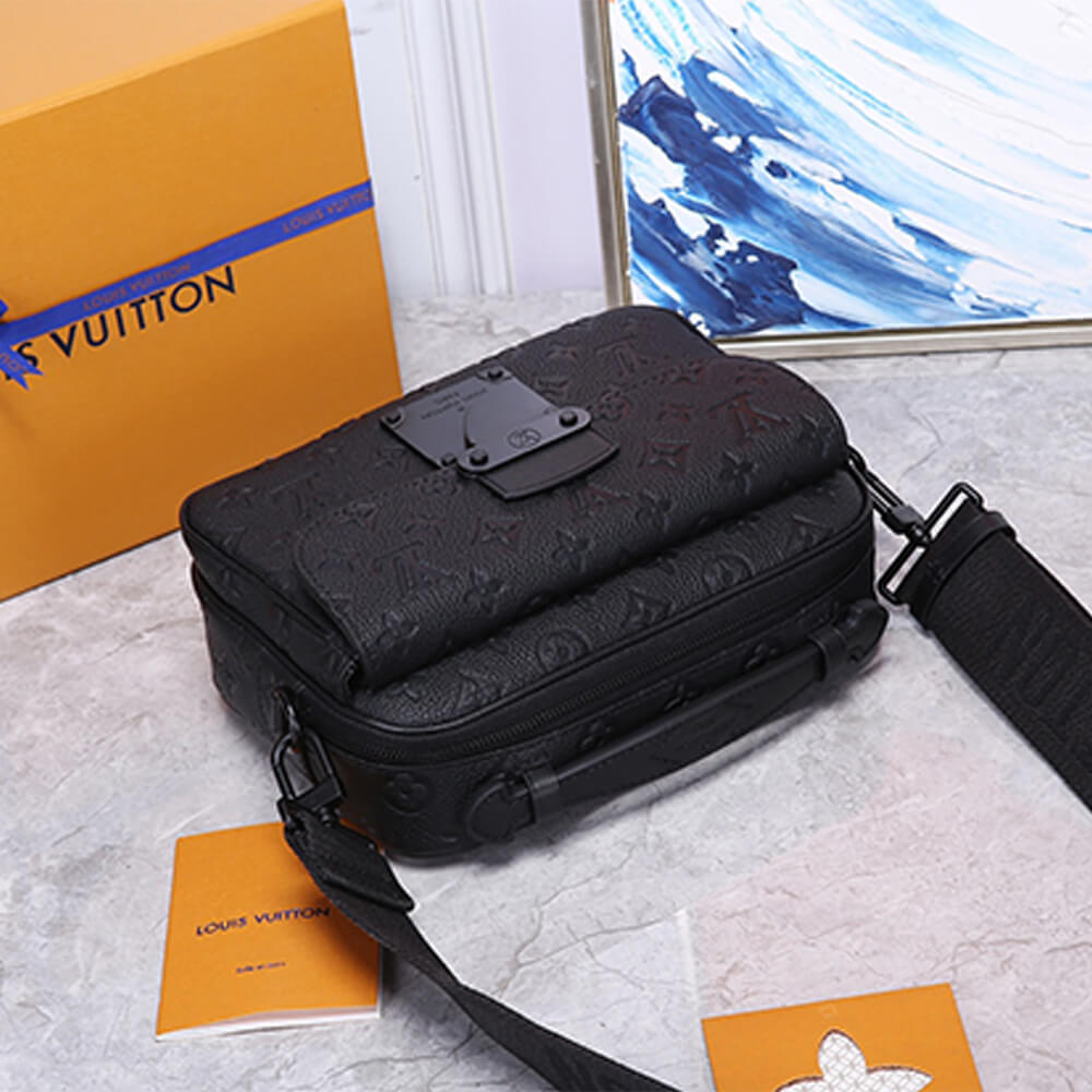 LV S LOCK MESSENGER M58489