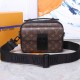 LV S LOCK MESSENGER M45806