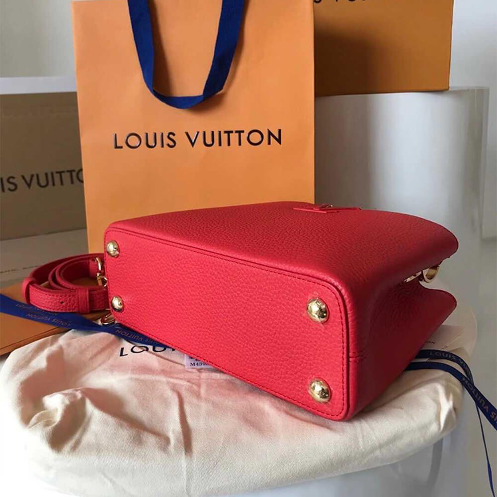 Louis Vuitton Capucines MM flap inside or outside