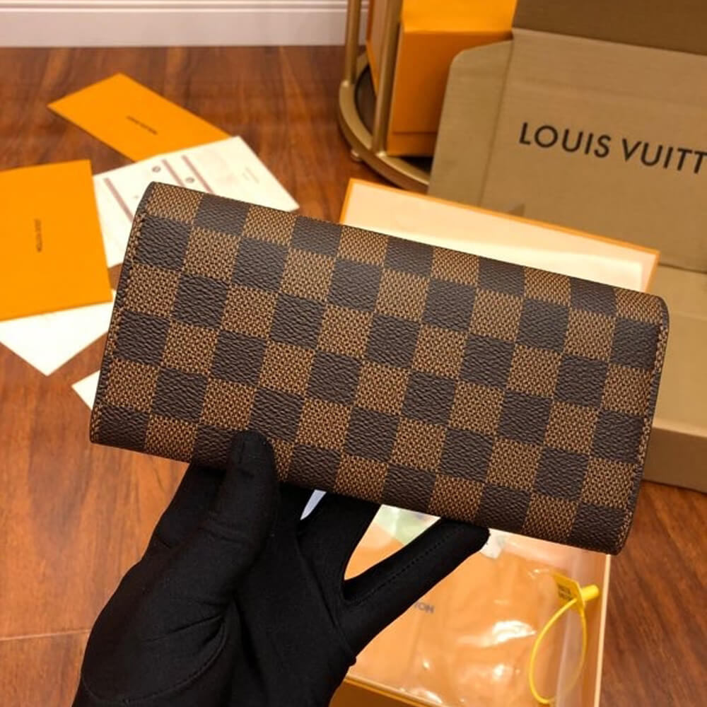 Louis Vuitton Emilie Wallet 