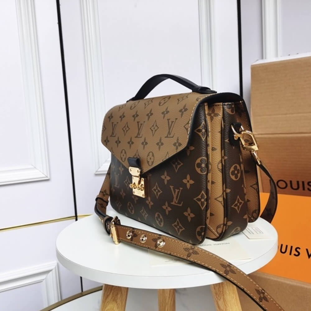 Louis Vuitton POCHETTE METIS M44876