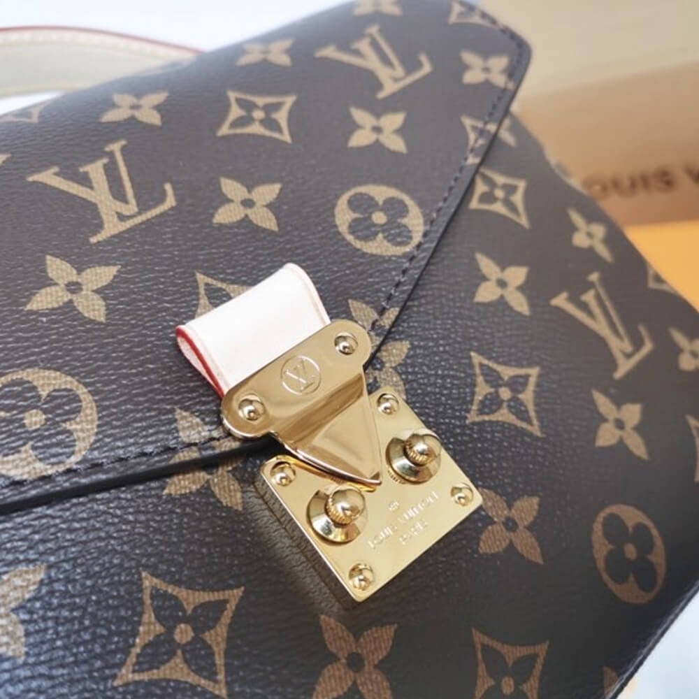 Louis Vuitton POCHETTE METIS M44875